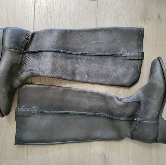 NWOT FRYE Boots Size 7 - Picture 2 of 5